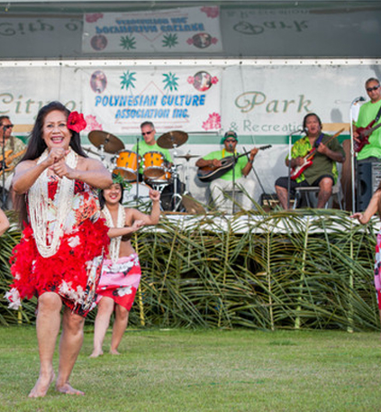 women dance